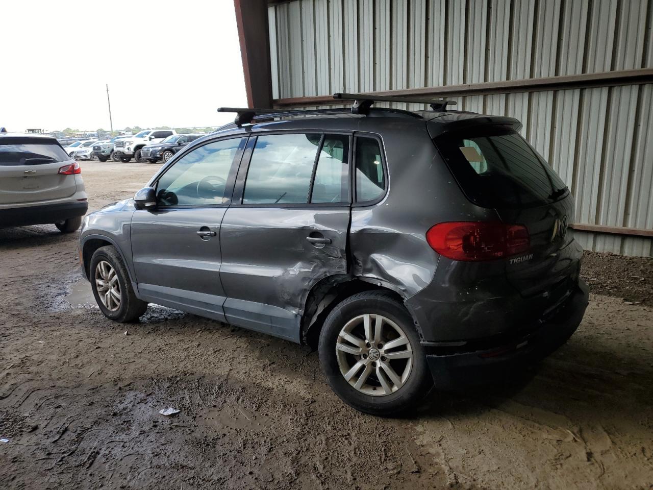 WVGAV7AX2GW532685 2016 Volkswagen Tiguan S