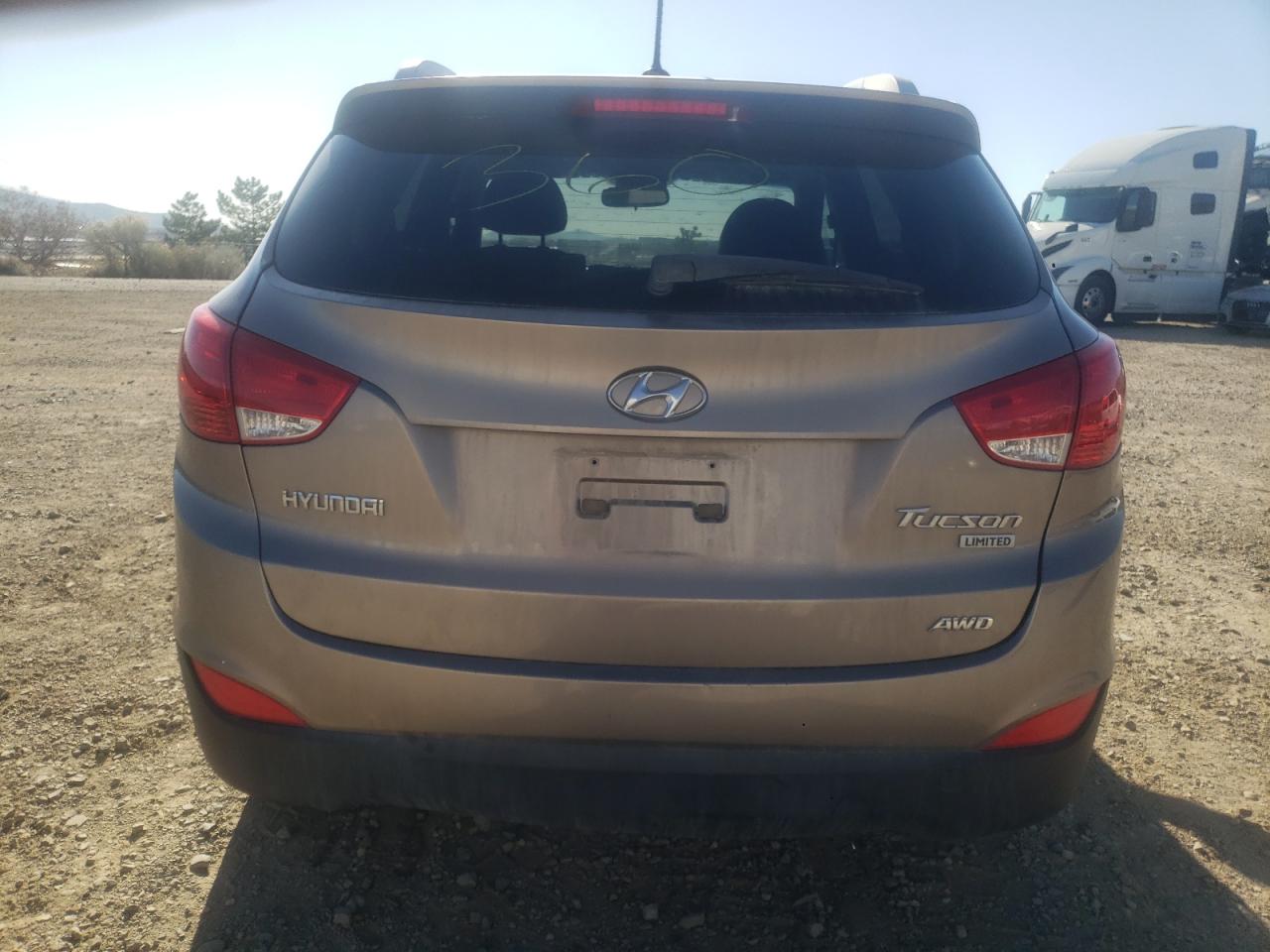 KM8JUCAC3CU367664 2012 Hyundai Tucson Gls