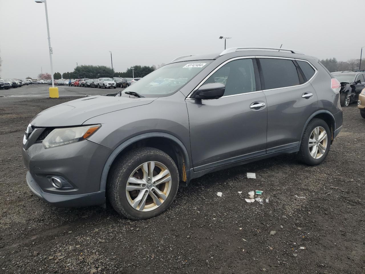 2016 Nissan Rogue S vin: KNMAT2MV2GP627605