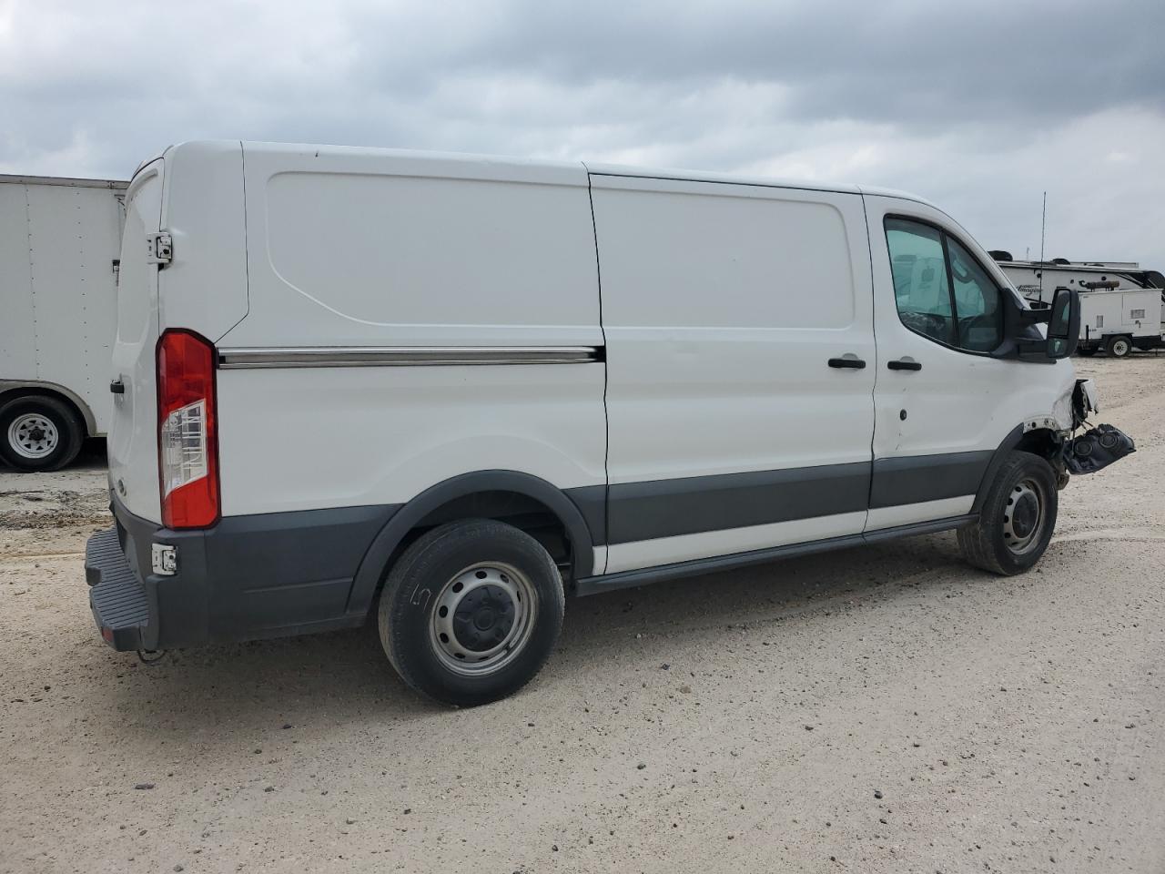 1FTYE1YM4GKB44215 2016 Ford Transit T-150