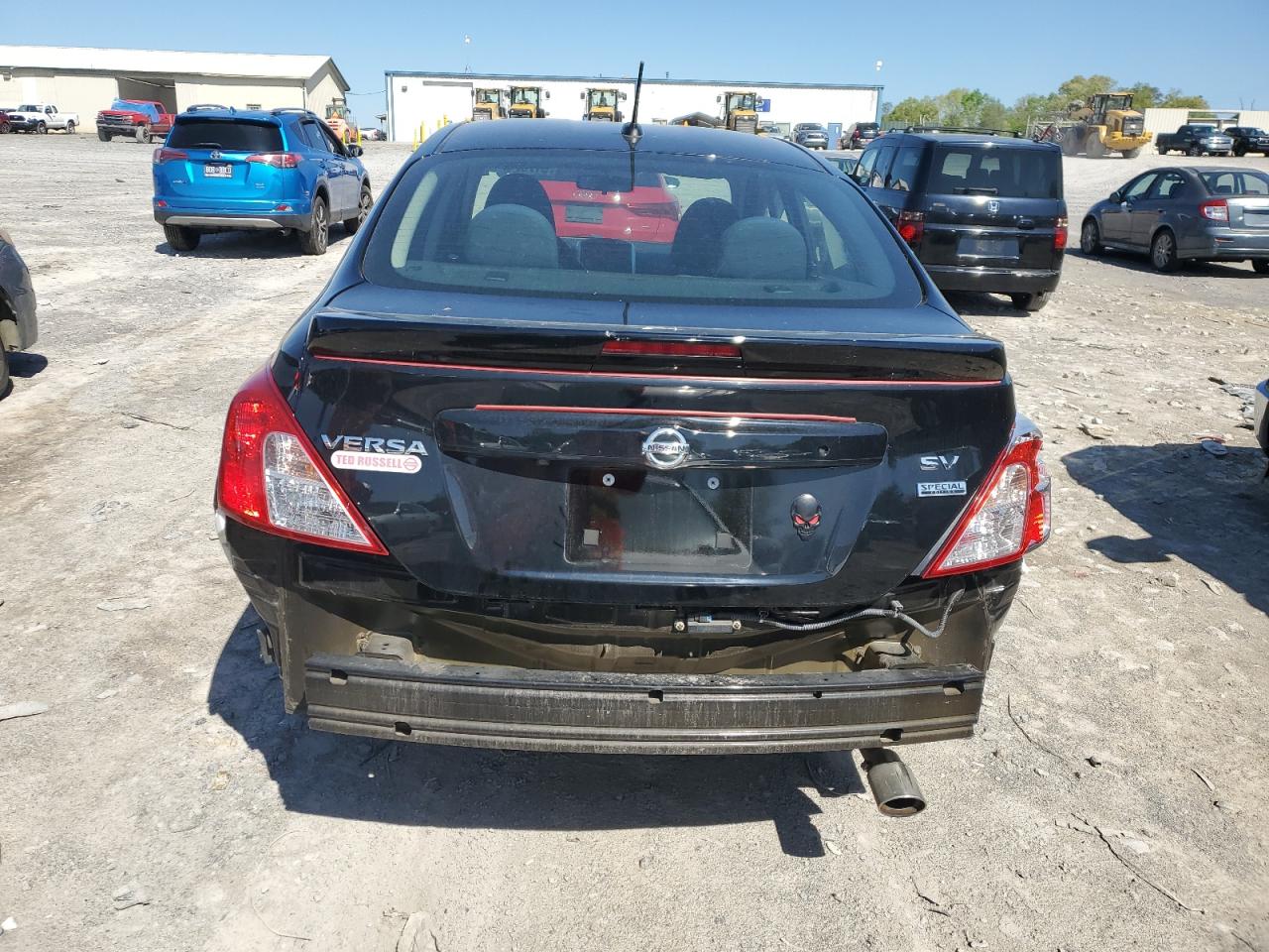 3N1CN7AP5KL813247 2019 Nissan Versa S