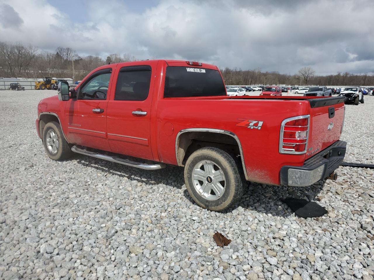 3GCPKSE39BG186045 2011 Chevrolet Silverado K1500 Lt