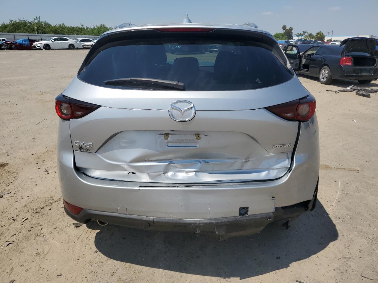 2020 Mazda Cx-5 Touring vin: JM3KFACM2L1844008