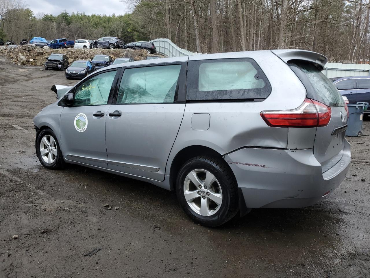 5TDZZ3DC0HS863859 2017 Toyota Sienna