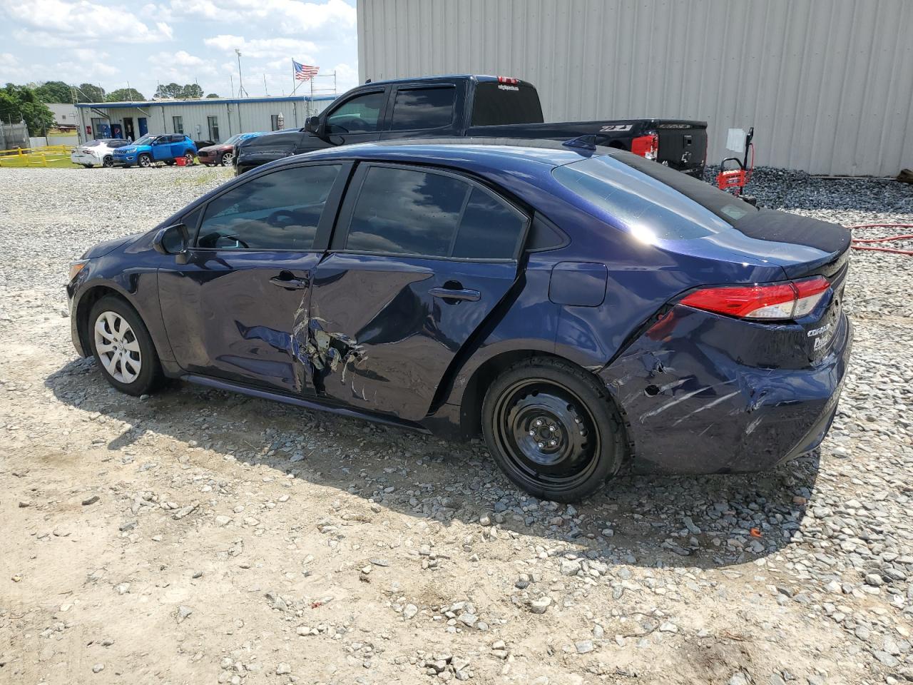 2022 Toyota Corolla Le vin: 5YFEPMAE5NP376936