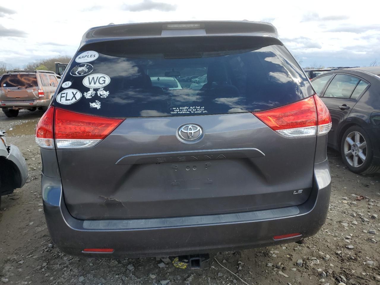 5TDKK3DC6CS232709 2012 Toyota Sienna Le