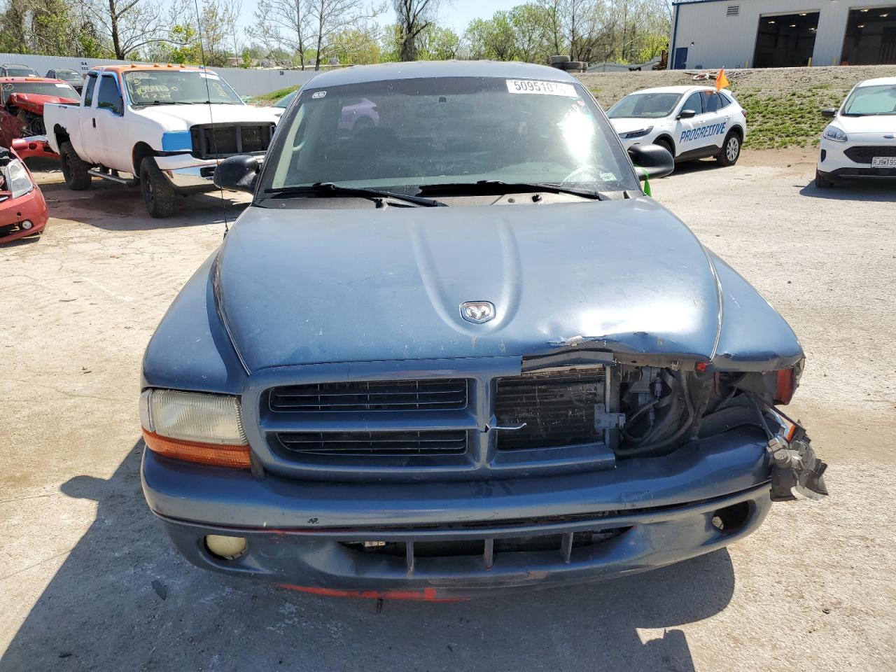 Lot #2528489830 2003 DODGE DAKOTA QUA