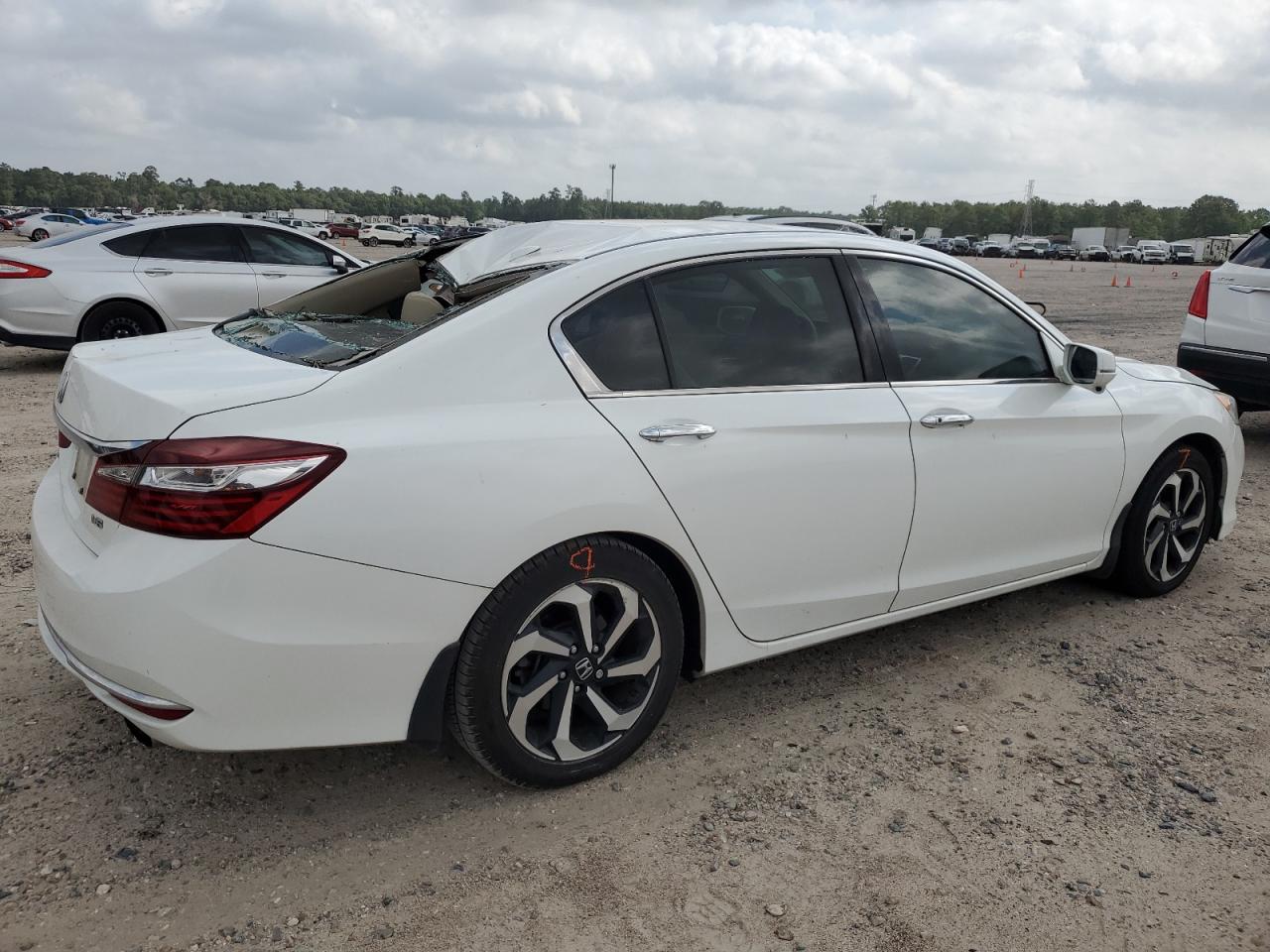 2017 Honda Accord Exl vin: 1HGCR3F82HA001711