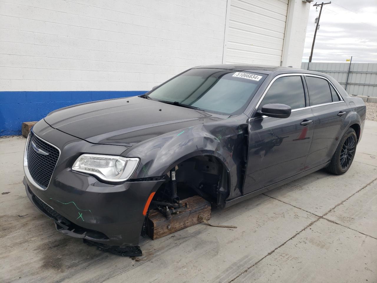 2C3CCAAG8KH755633 2019 Chrysler 300 Touring