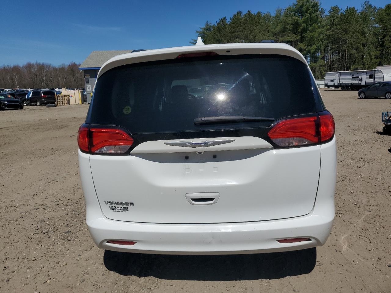 2020 Chrysler Voyager Lxi vin: 2C4RC1DG3LR195792