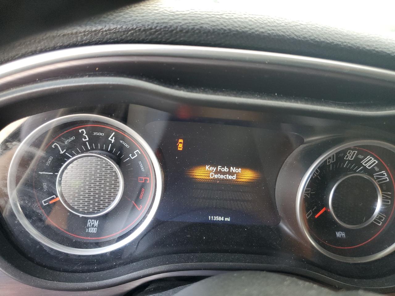 2C3CDZAT0FH711396 2015 Dodge Challenger Sxt