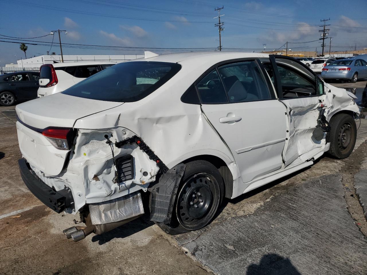 2021 Toyota Corolla Le vin: 5YFEPMAE7MP217172