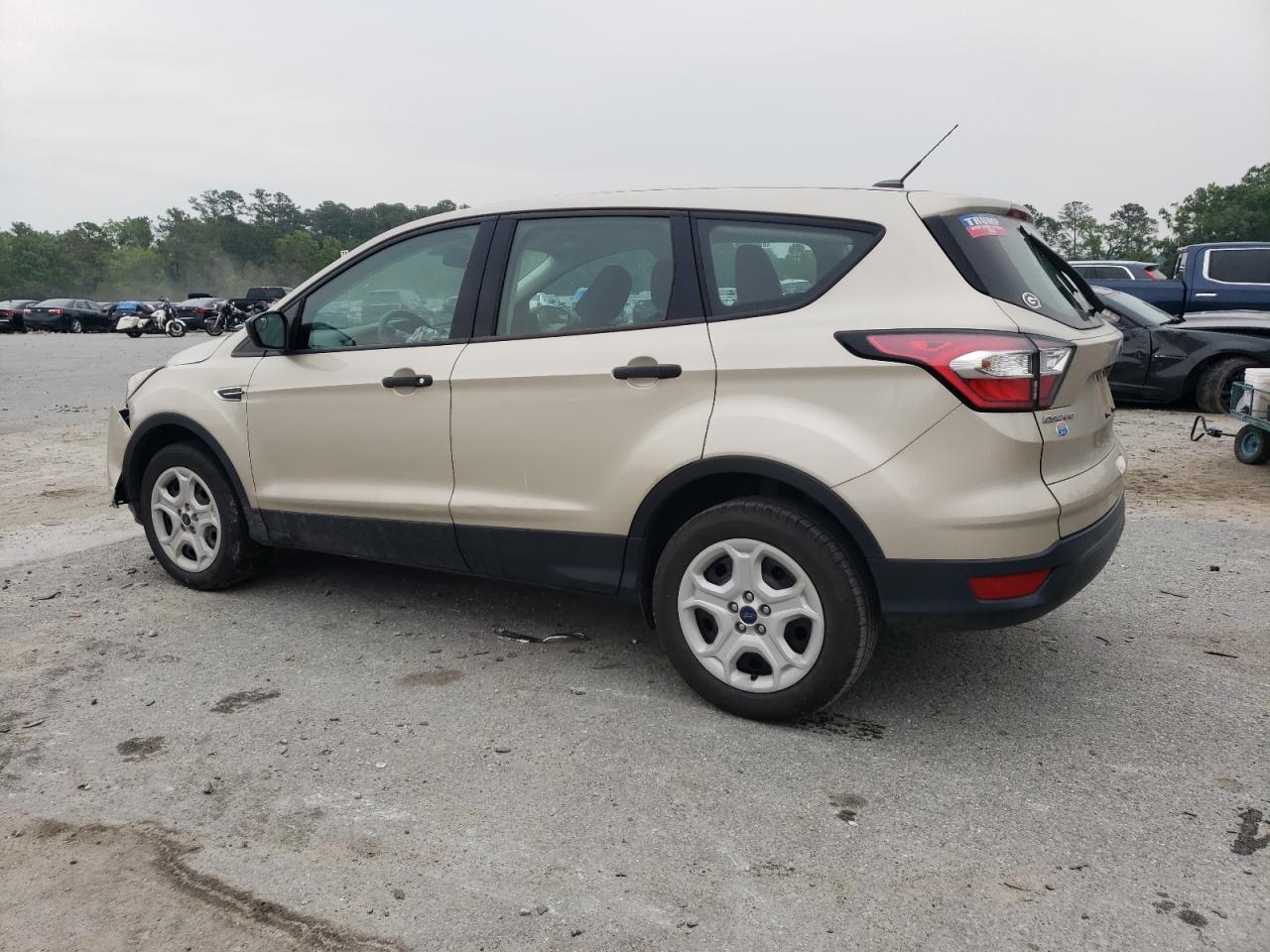 1FMCU0F77JUA69358 2018 Ford Escape S