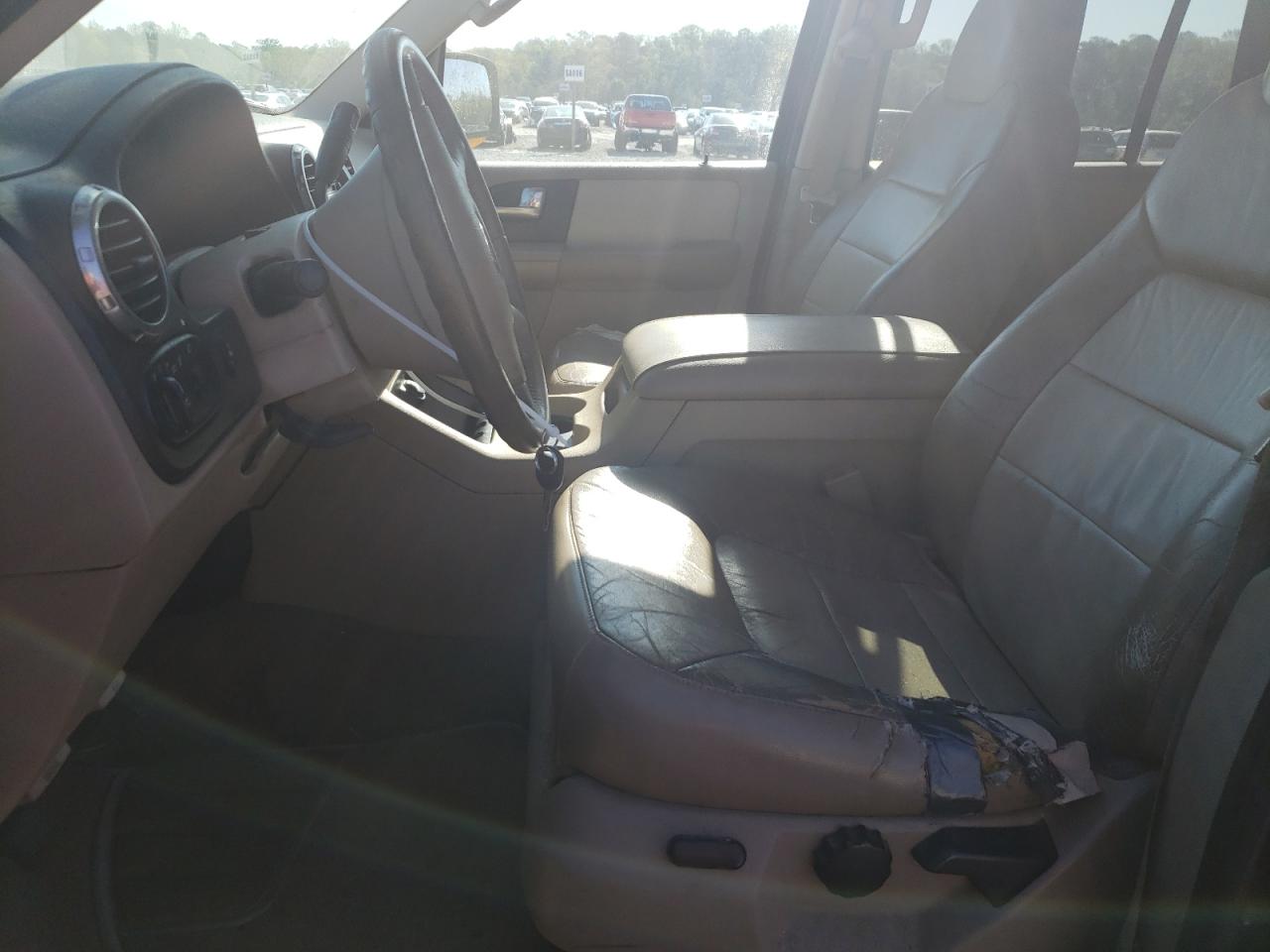 1FMRU17W74LB03976 2004 Ford Expedition Eddie Bauer