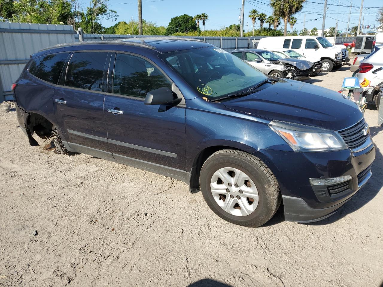 1GNKRFED9HJ142390 2017 Chevrolet Traverse Ls