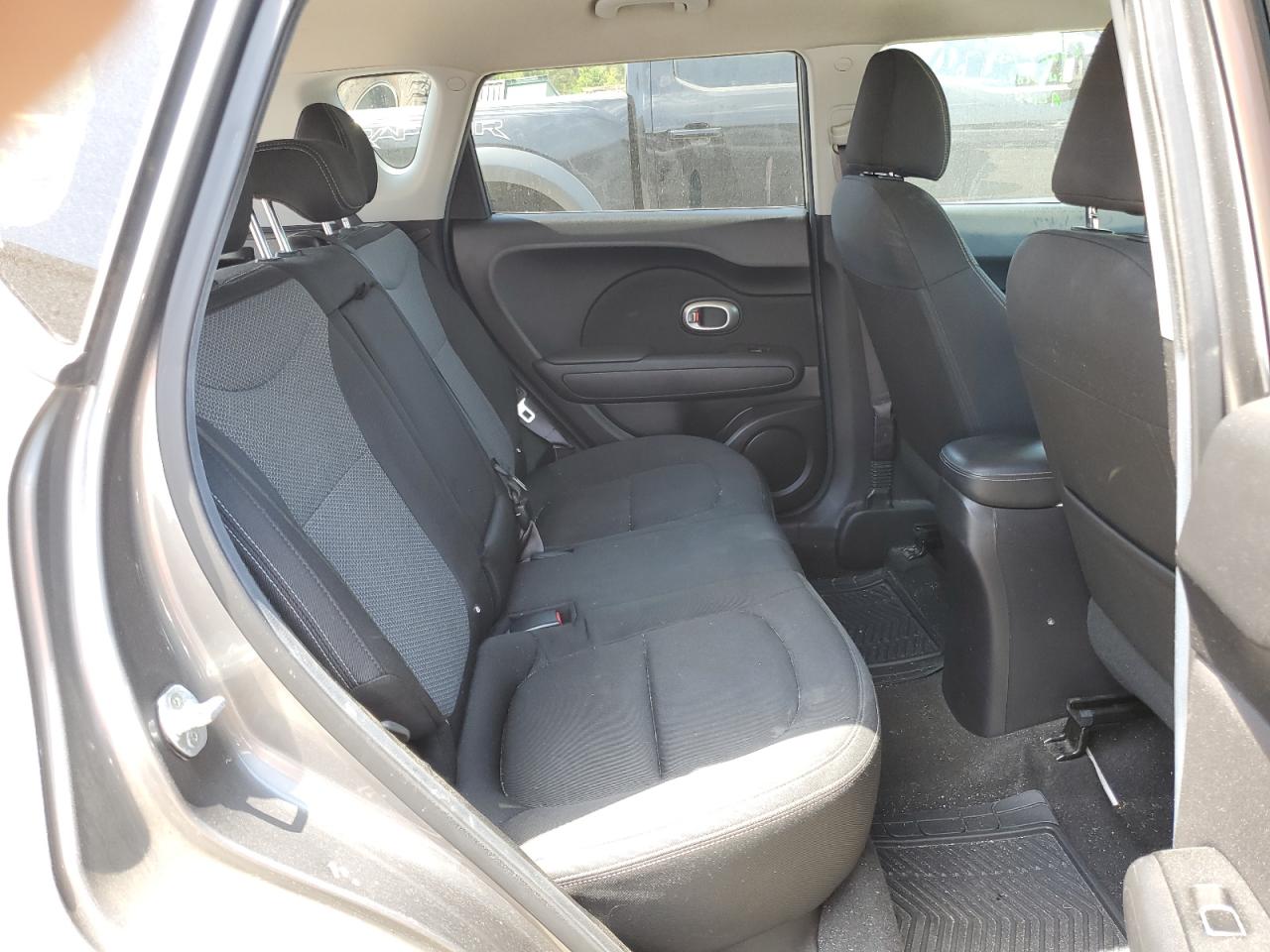 KNDJP3A59K7023900 2019 Kia Soul +