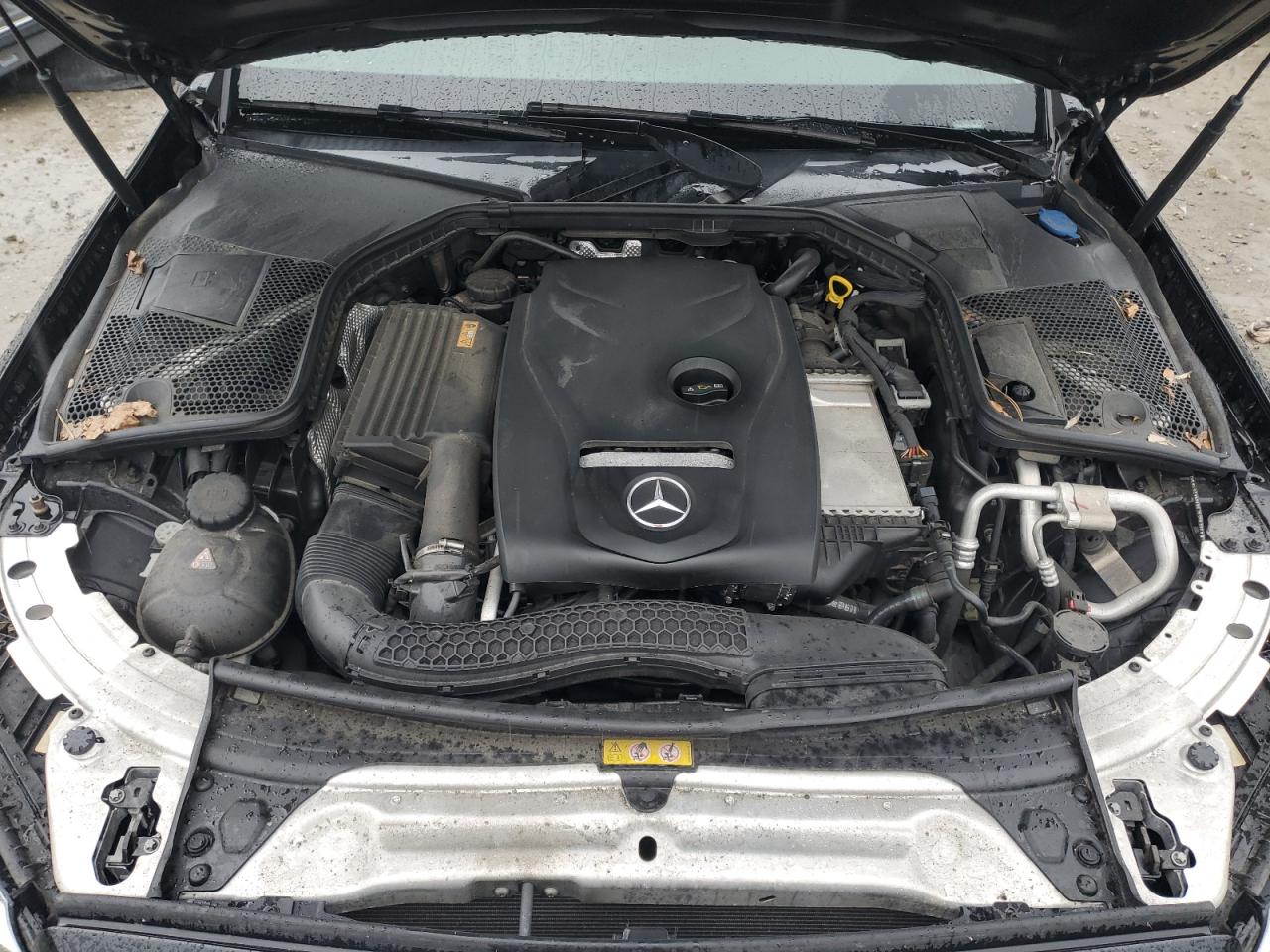 55SWF4KB6HU183074 2017 Mercedes-Benz C 300 4Matic