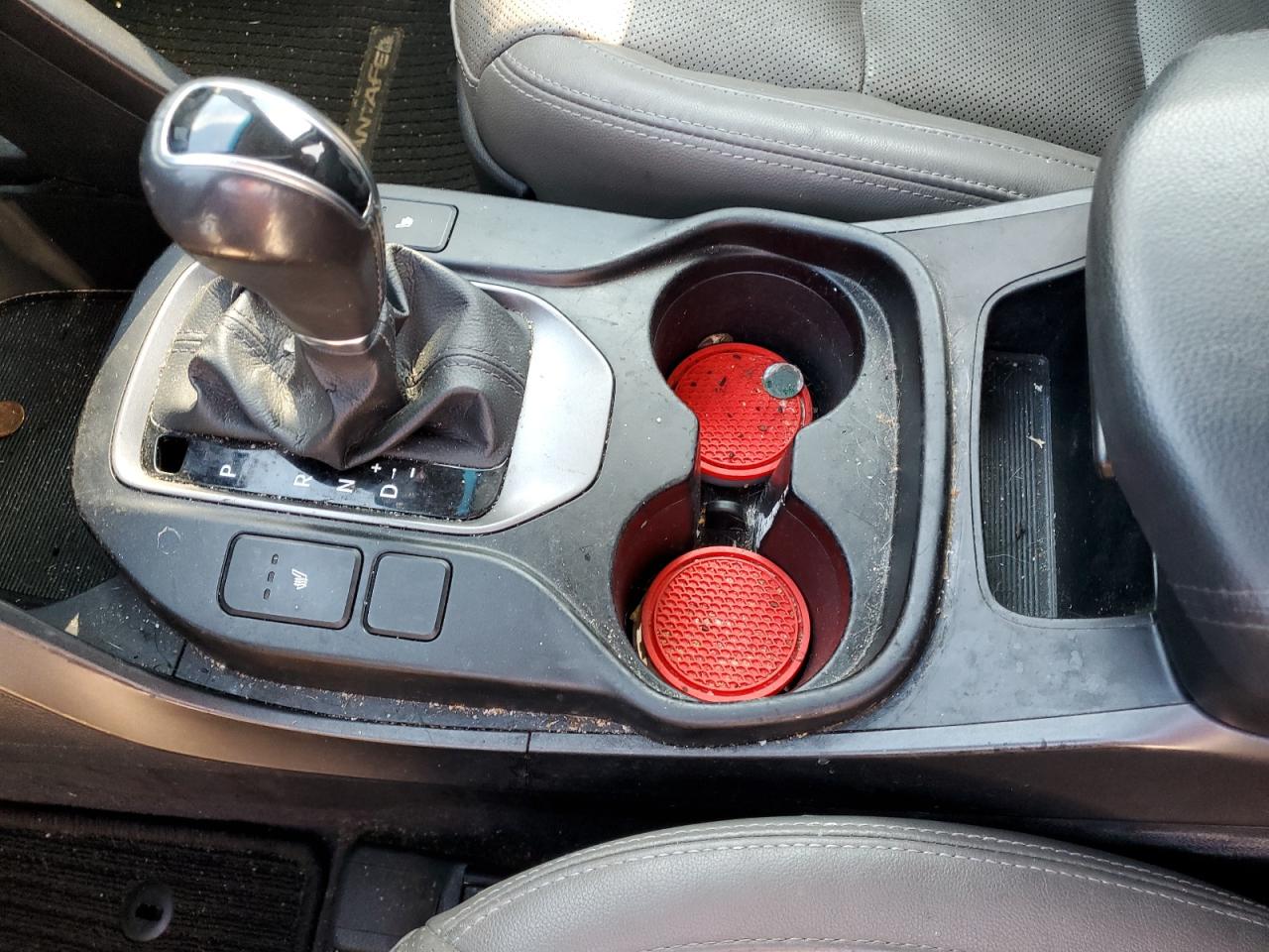 KM8SN4HF3GU131898 2016 Hyundai Santa Fe Se