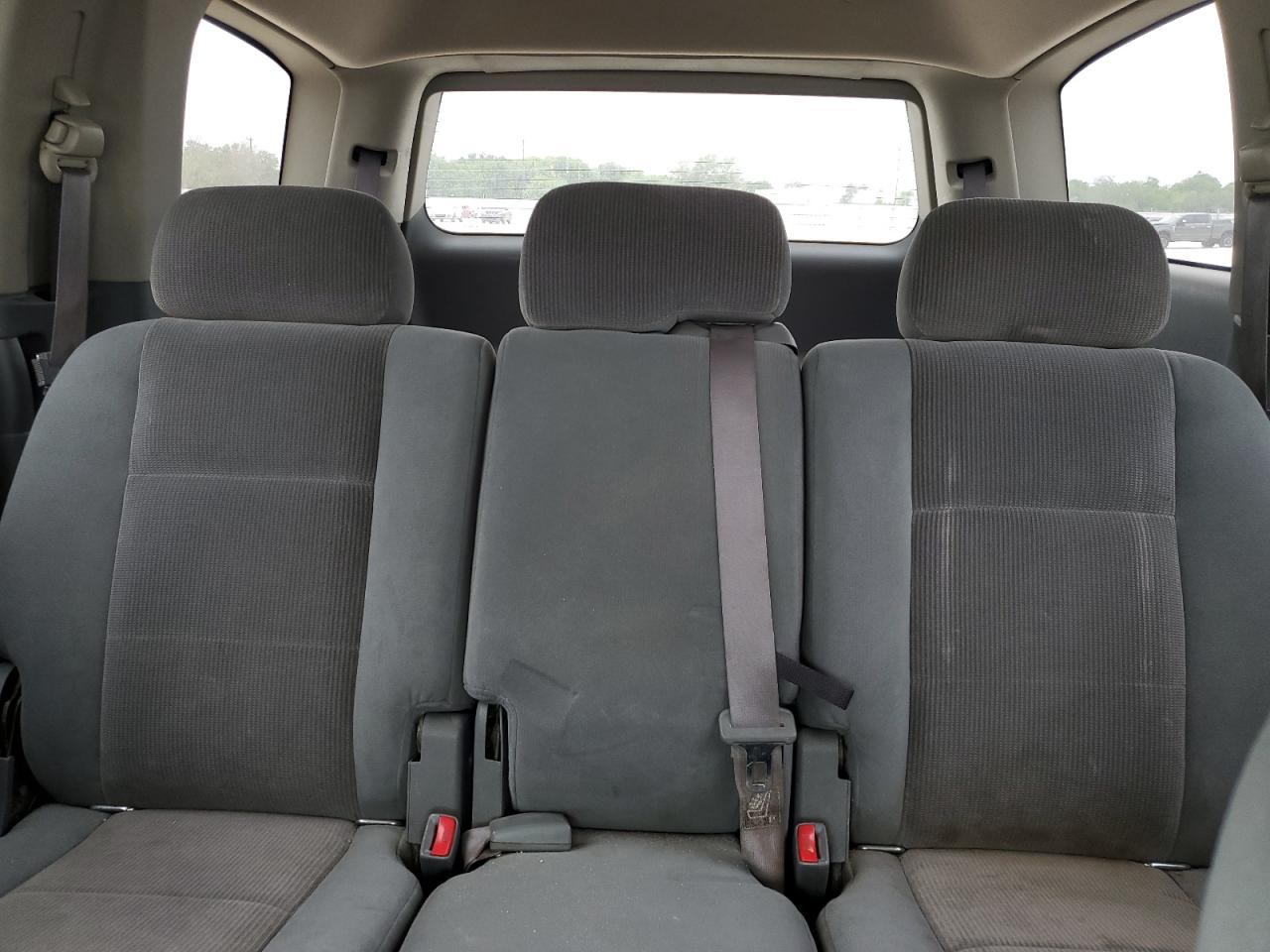 1D4HD48N55F528588 2006 Dodge Durango Slt