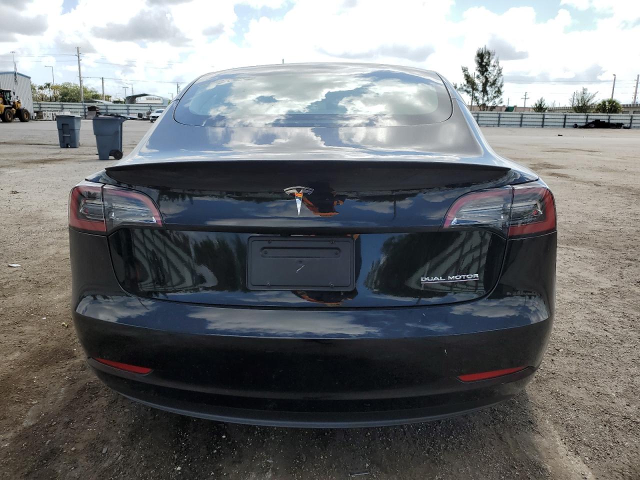 5YJ3E1EC7PF637390 2023 Tesla Model 3