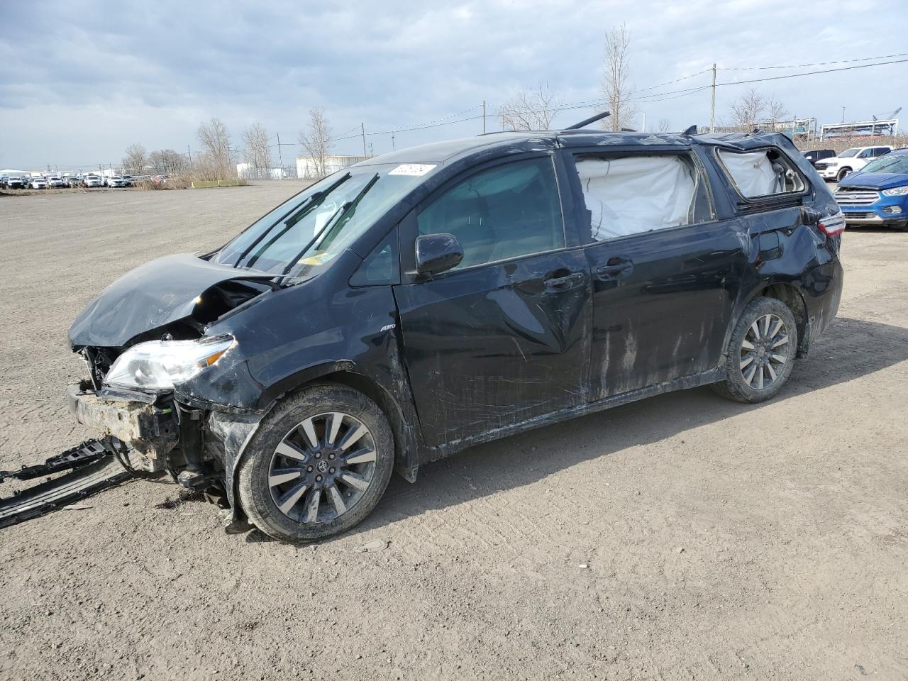 5TDJZ3DC8JS192587 2018 Toyota Sienna Le