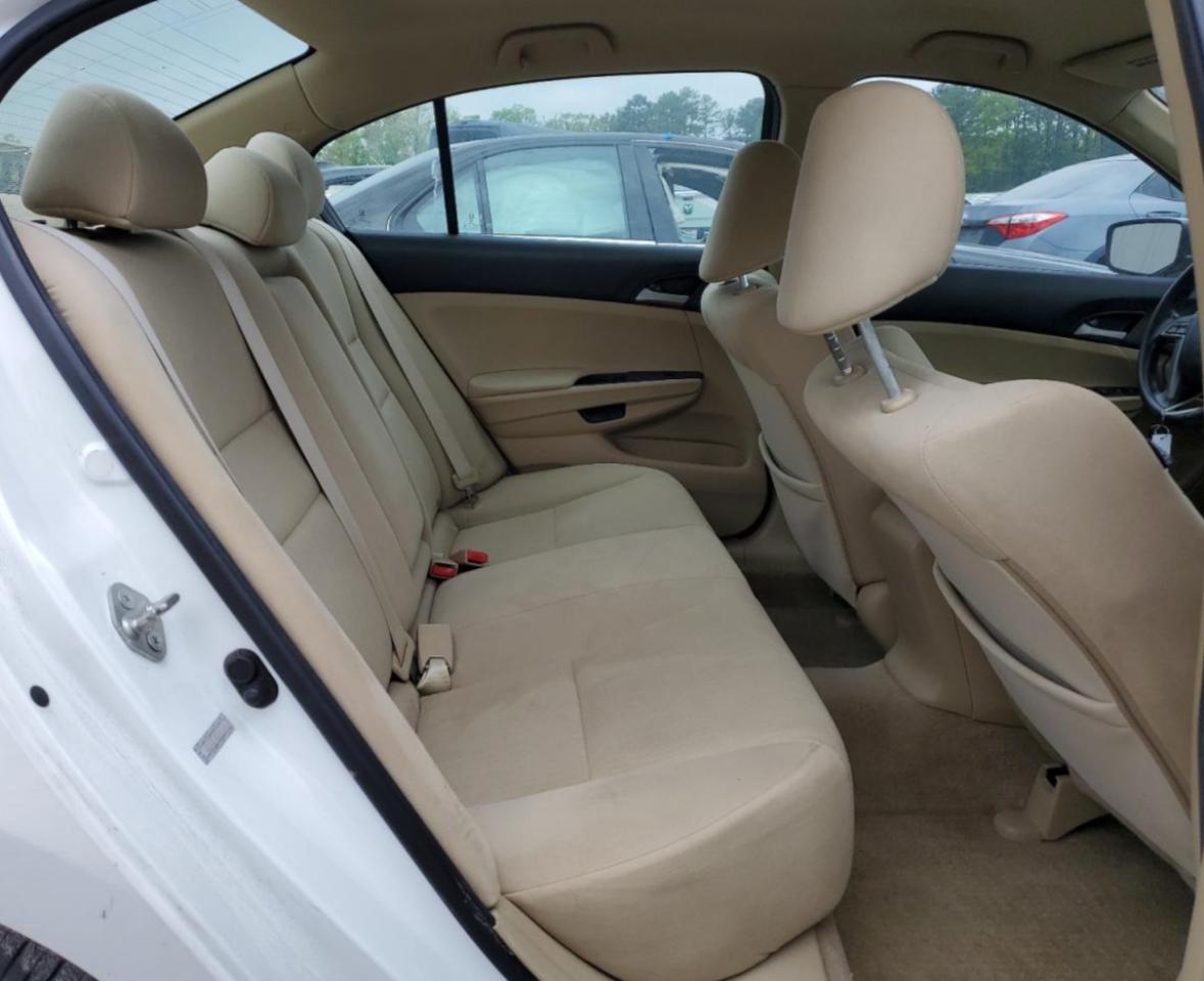 1HGCP2F33BA094993 2011 Honda Accord Lx