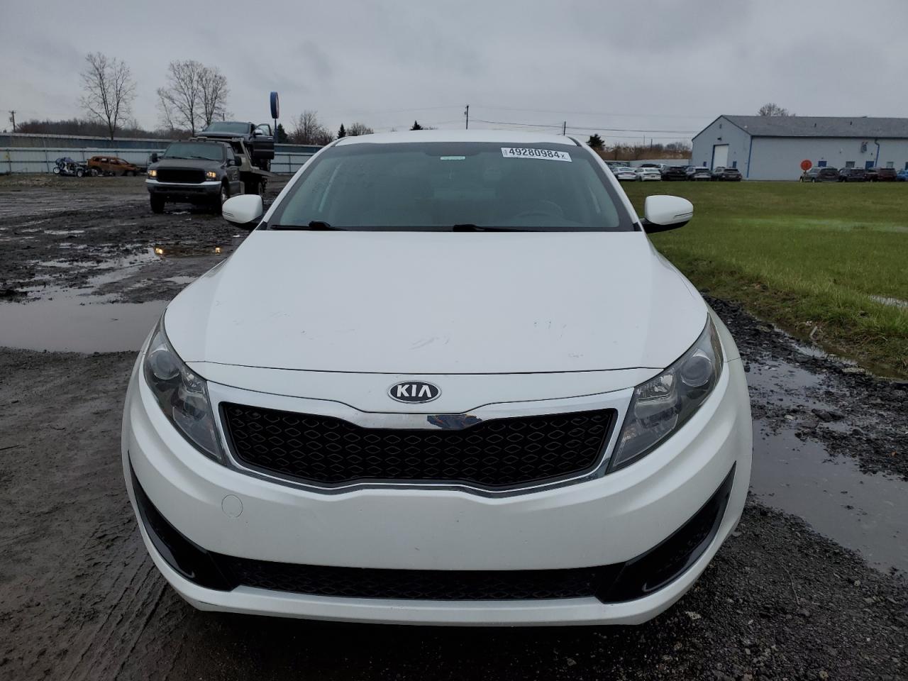 KNAGM4A78B5186783 2011 Kia Optima Lx