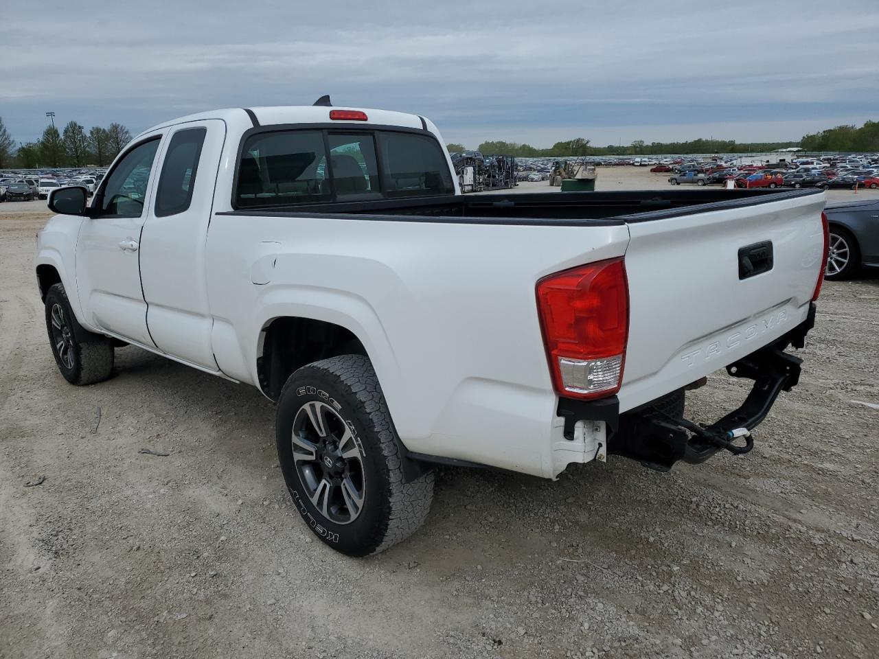 2017 Toyota Tacoma Access Cab vin: 5TFRX5GN0HX086074