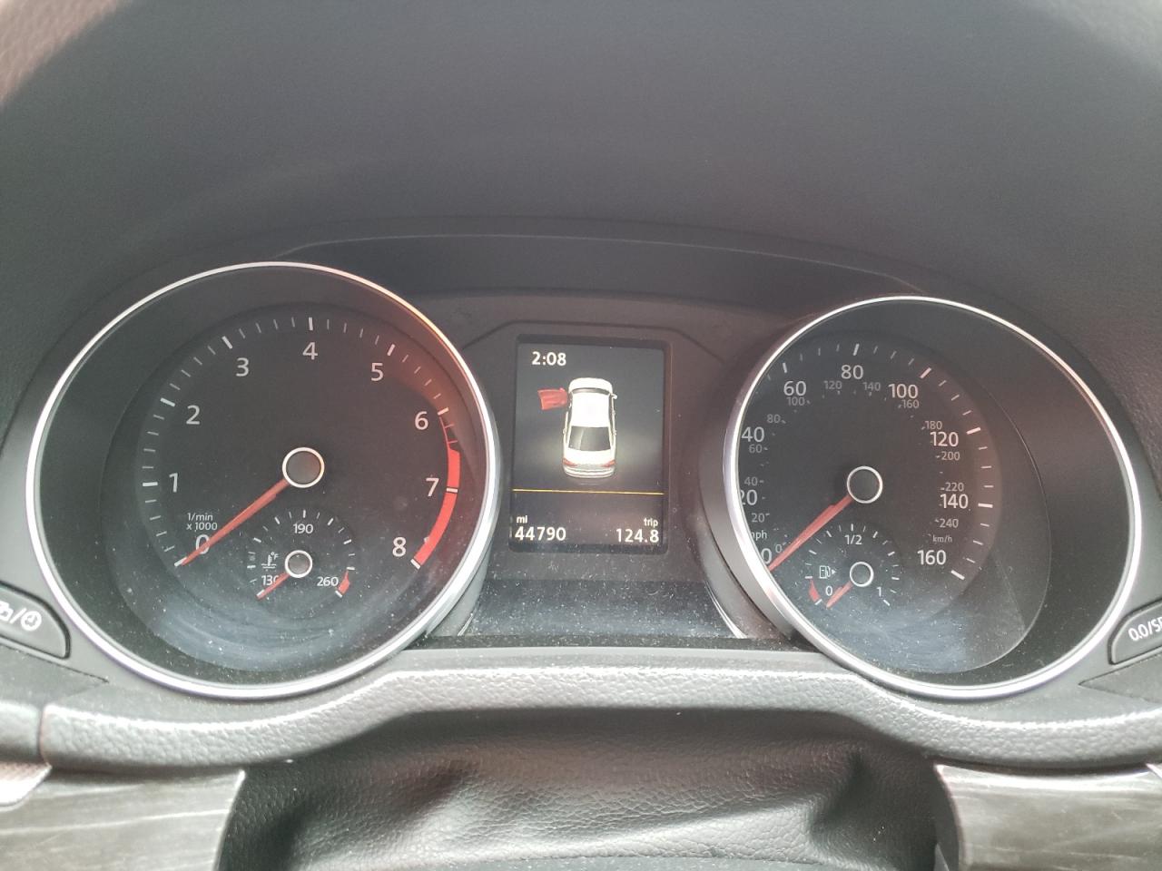 1VWBA7A39JC038380 2018 Volkswagen Passat Se