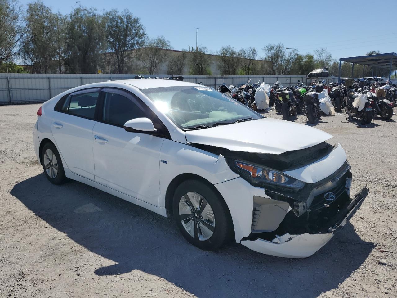 2017 Hyundai Ioniq Blue vin: KMHC65LC4HU051709