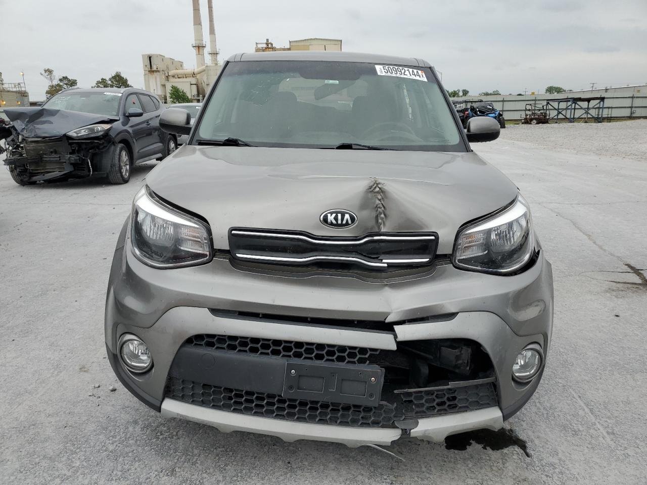 KNDJP3A58K7698914 2019 Kia Soul +