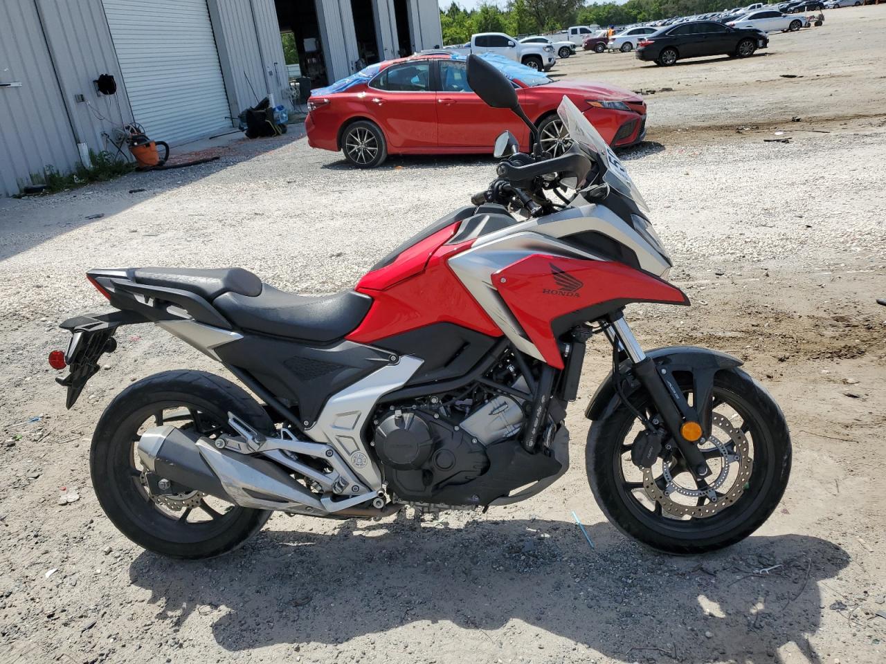 JH2RH0904NK100057 HONDA NC750 XA 2022