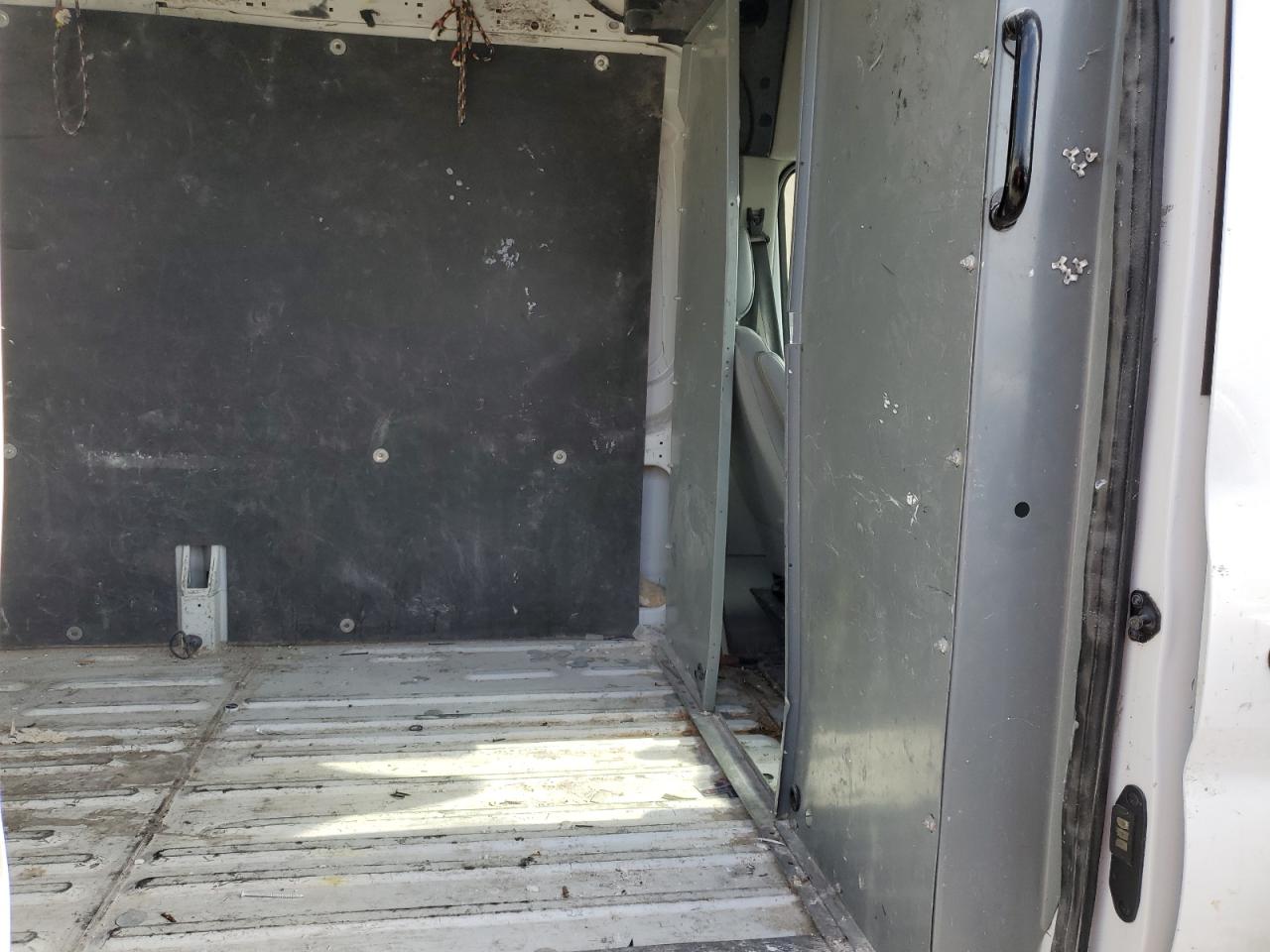 1FTNR2XM4FKA72848 2015 Ford Transit T-250