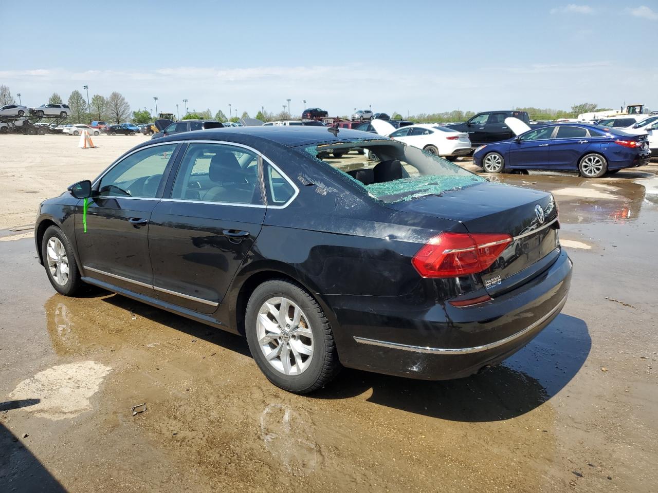 2016 Volkswagen Passat S vin: 1VWAT7A32GC023234