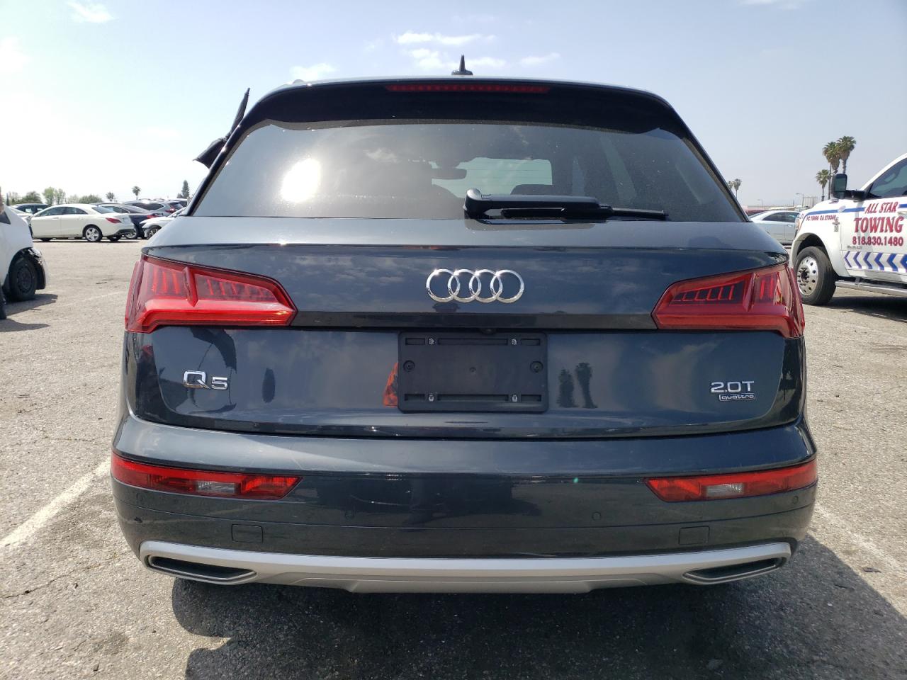 WA1BNAFY1J2220700 2018 Audi Q5 Premium Plus