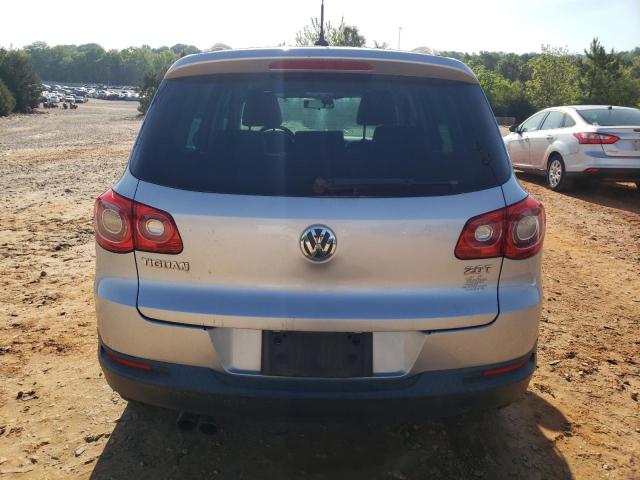 Lot #2486860418 2011 VOLKSWAGEN TIGUAN S salvage car