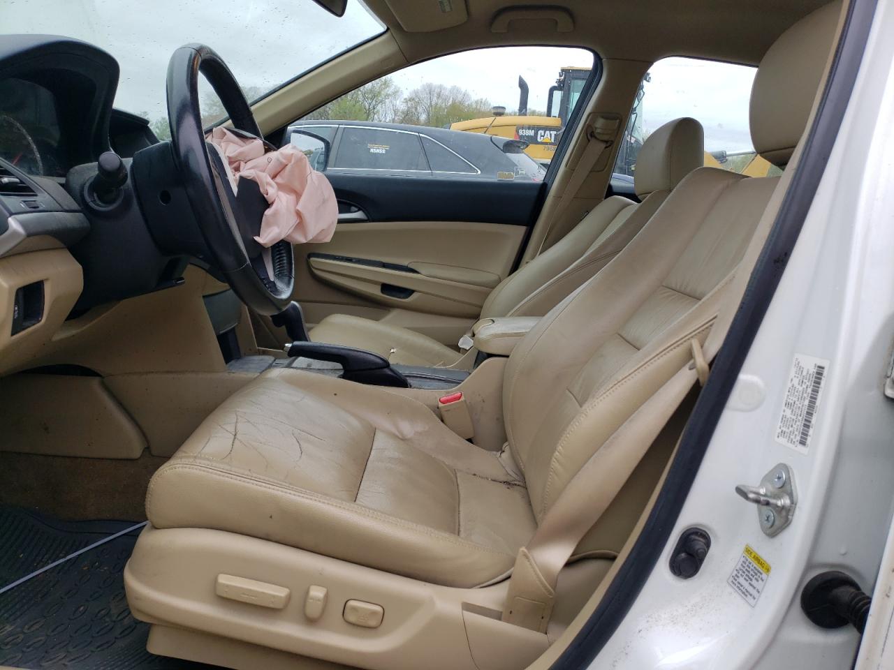 1HGCP2F69BA027213 2011 Honda Accord Se