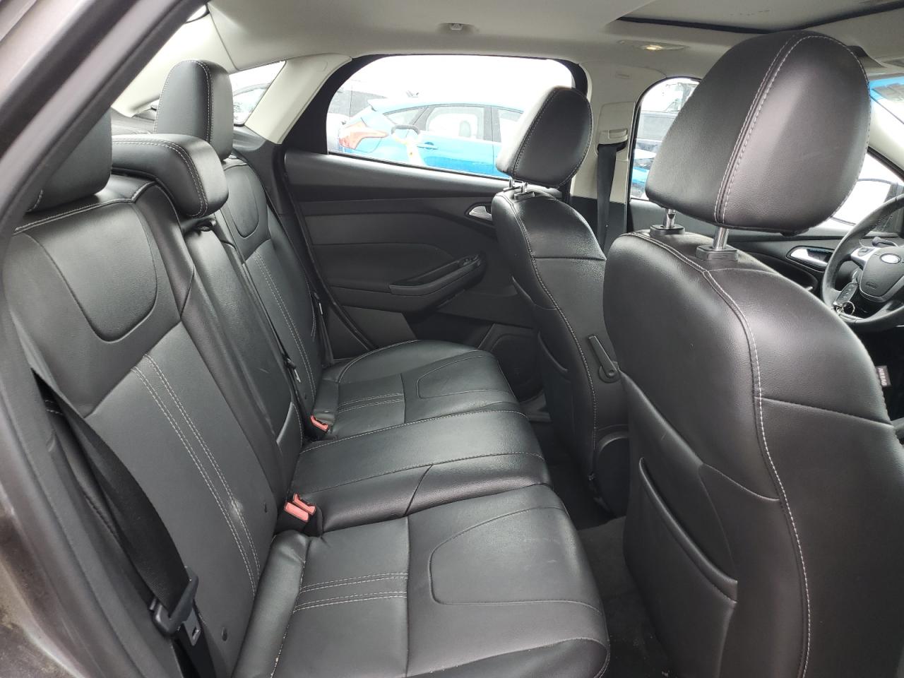 1FADP3J22EL238037 2014 Ford Focus Titanium