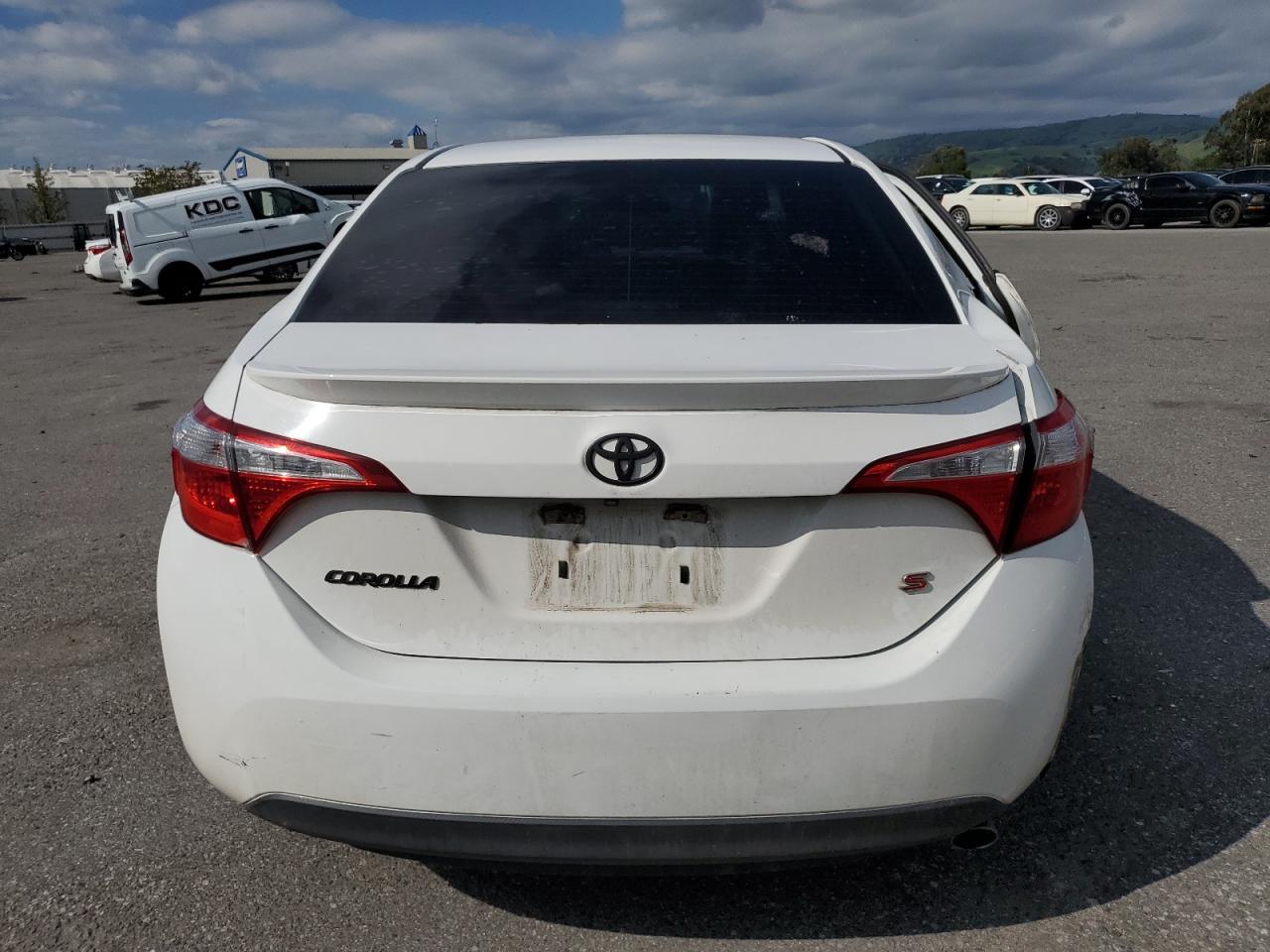 5YFBURHE3GP421924 2016 Toyota Corolla L