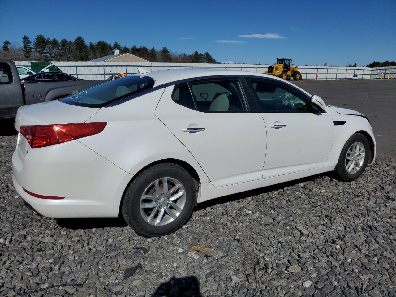 KNAGM4A76D5303859 2013 Kia Optima Lx