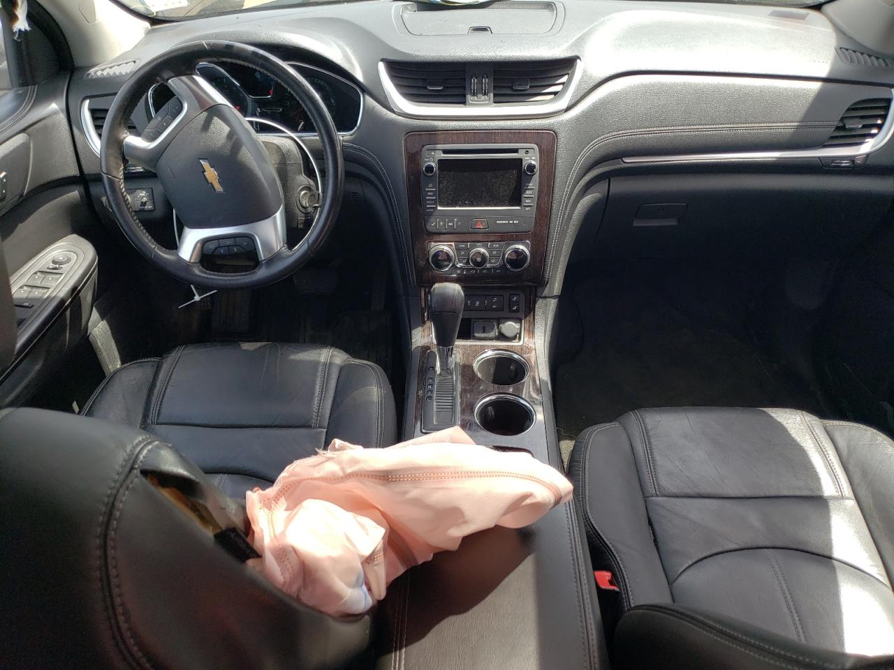 1GNKRHKD6FJ110087 2015 Chevrolet Traverse Lt