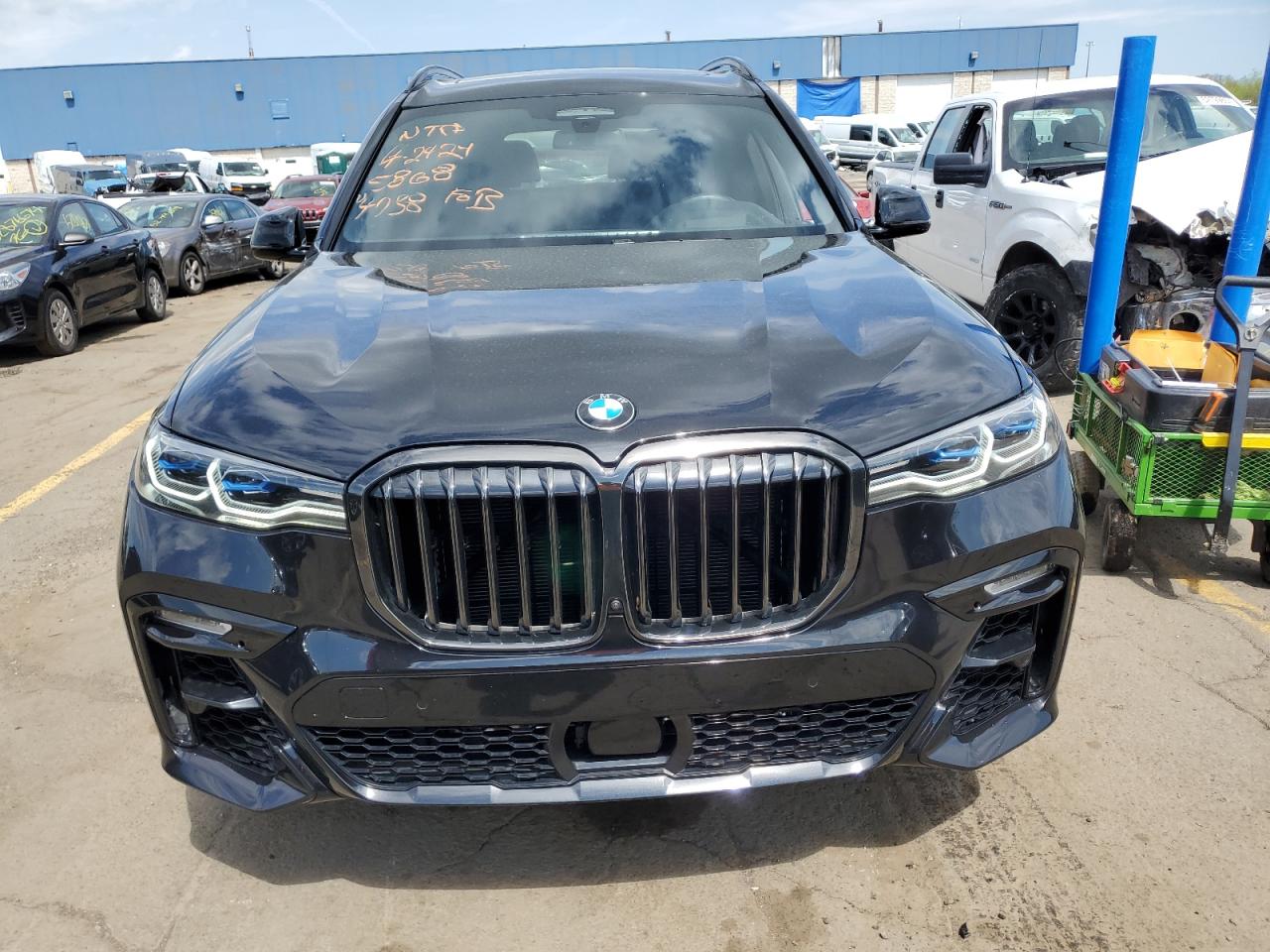 5UXCX6C03N9K34738 2022 BMW X7 M50I