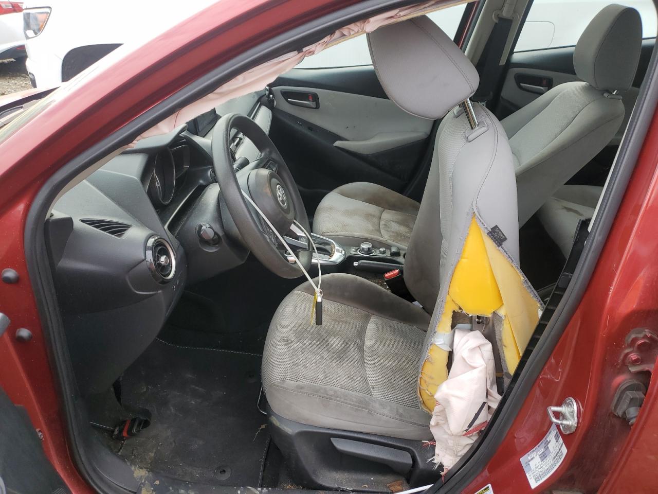 3MYDLBYV9KY509714 2019 Toyota Yaris L