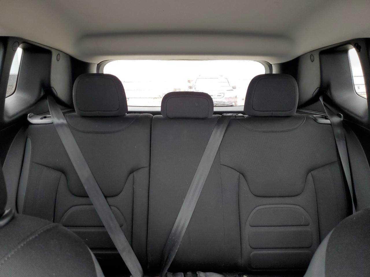 ZACCJABH5HPE97832 2017 Jeep Renegade Latitude