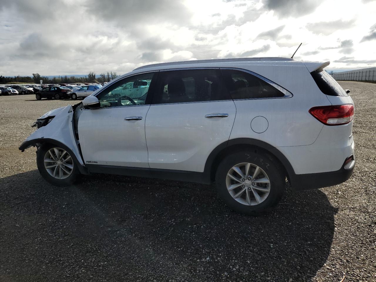 5XYPGDA5XGG140119 2016 Kia Sorento Lx