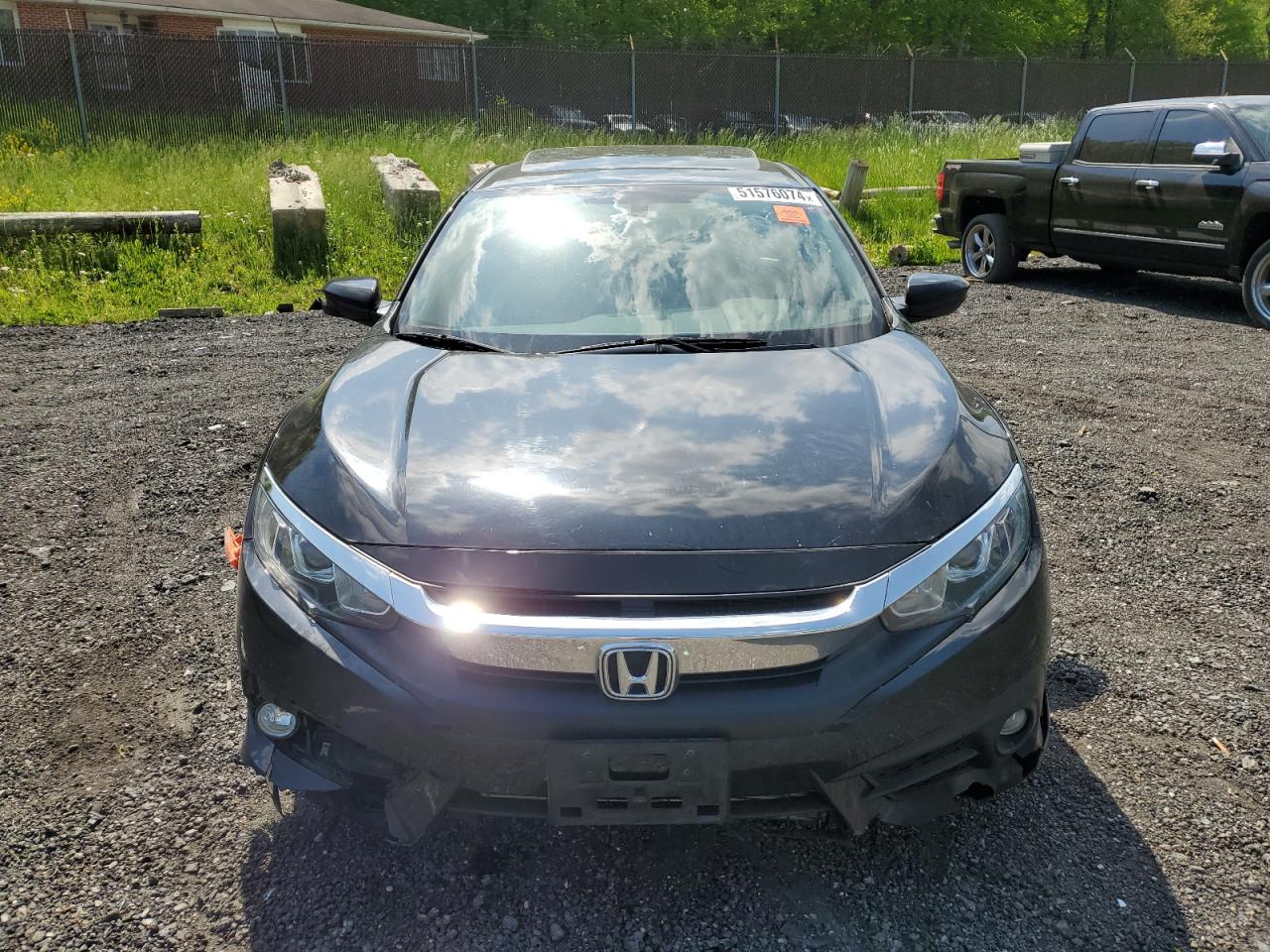 2018 Honda Civic Ex vin: JHMFC1F33JX012790