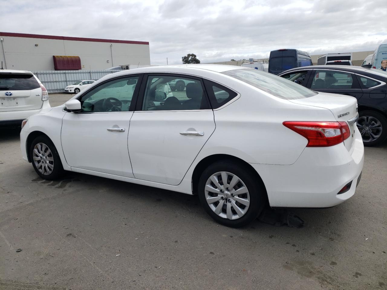 3N1AB7AP5KY340825 2019 Nissan Sentra S