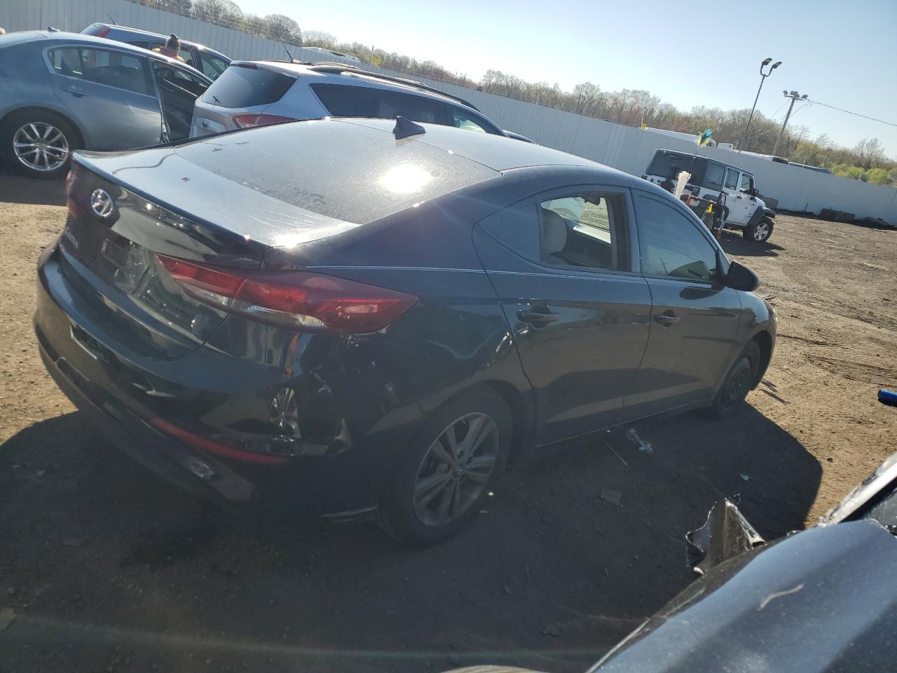 2018 Hyundai Elantra Sel vin: 5NPD84LF9JH329494