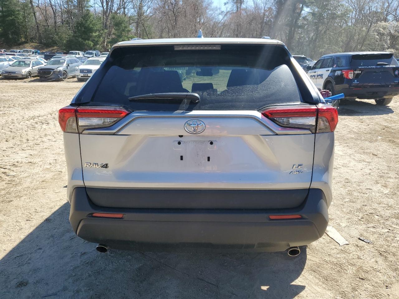 2T3F1RFV2MW223642 2021 Toyota Rav4 Le