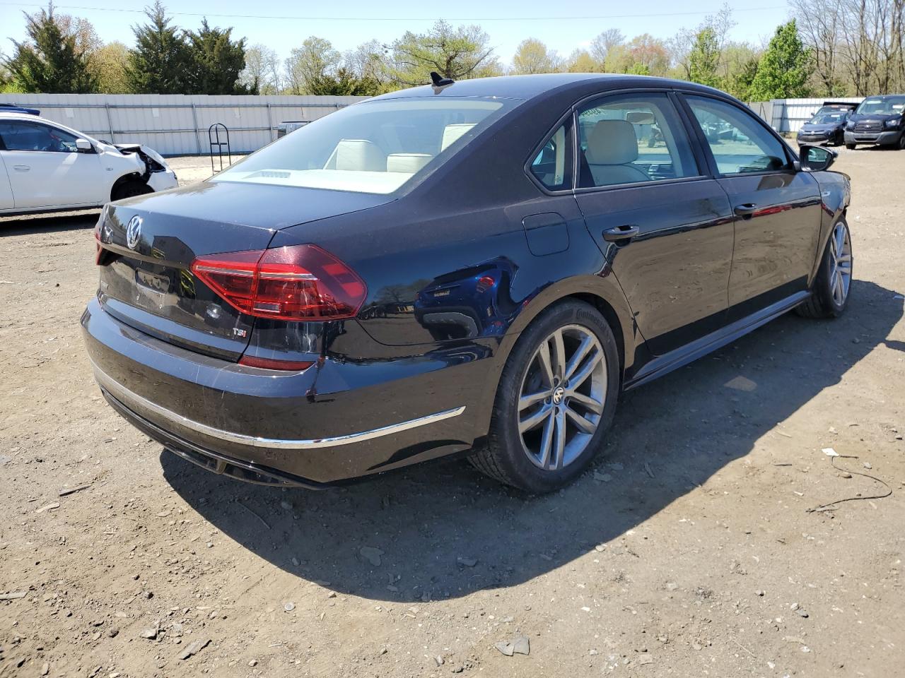 1VWAA7A36JC038056 2018 Volkswagen Passat S